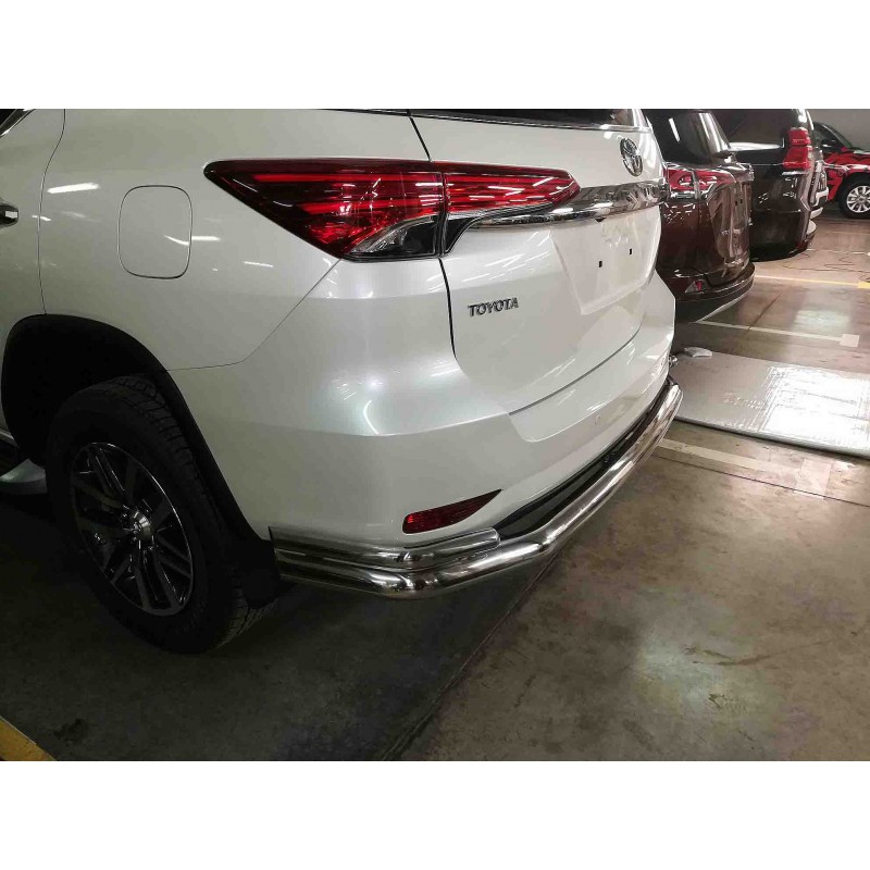 Защита заднего бампера TOYOTA FORTUNER 2017