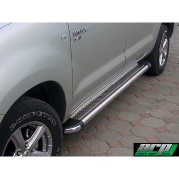 Боковые подножки из нержавеющей сталиTOYOTA HILUX 2006-2014