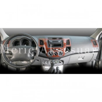 Декоративные накладки на панель TOYOTA HILUX 2006+