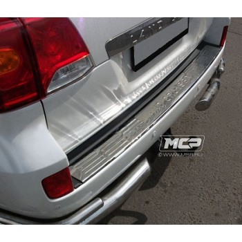 Декоративная накладка на задний бампер TOYOTA LAND CRUISER 200