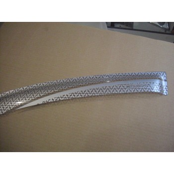 Ветровики в оригинальном цветовом исполнении " Арт-серебро"  MITSUBISHI L200 2006+