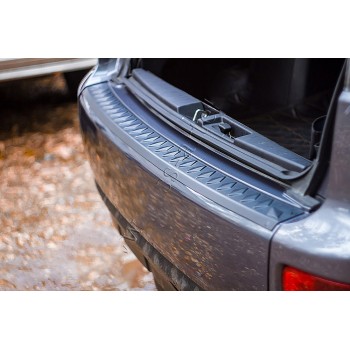 Пластиковая  накладка на задний бампер MITSUBISHI OUTLANDER XL   2010-2012