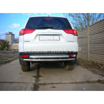 Защита заднего бампера Mitsubishi Pajero Sport 2013-2015