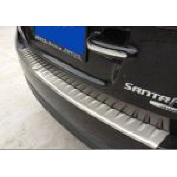 Хромированная накладка на задний бампер  HYUNDAI SANTA FE 2010-2012