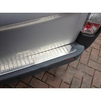 Накладка из нержавеющей стали на задний бампер OPEL VIVARO/RENAULT TRAFIC